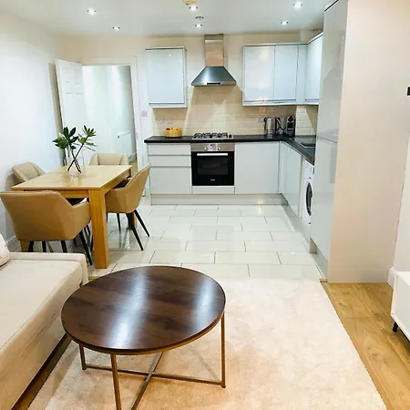 Westferry Deluxe Penthouse Apartment London Exterior photo